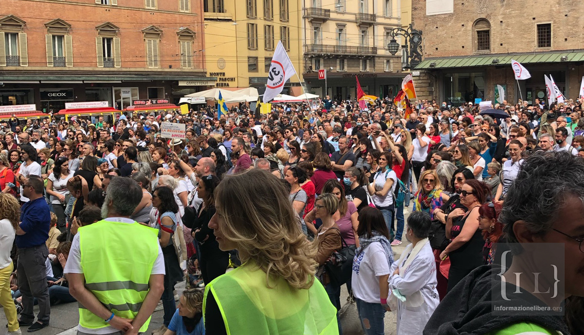 In piazza per le libertà